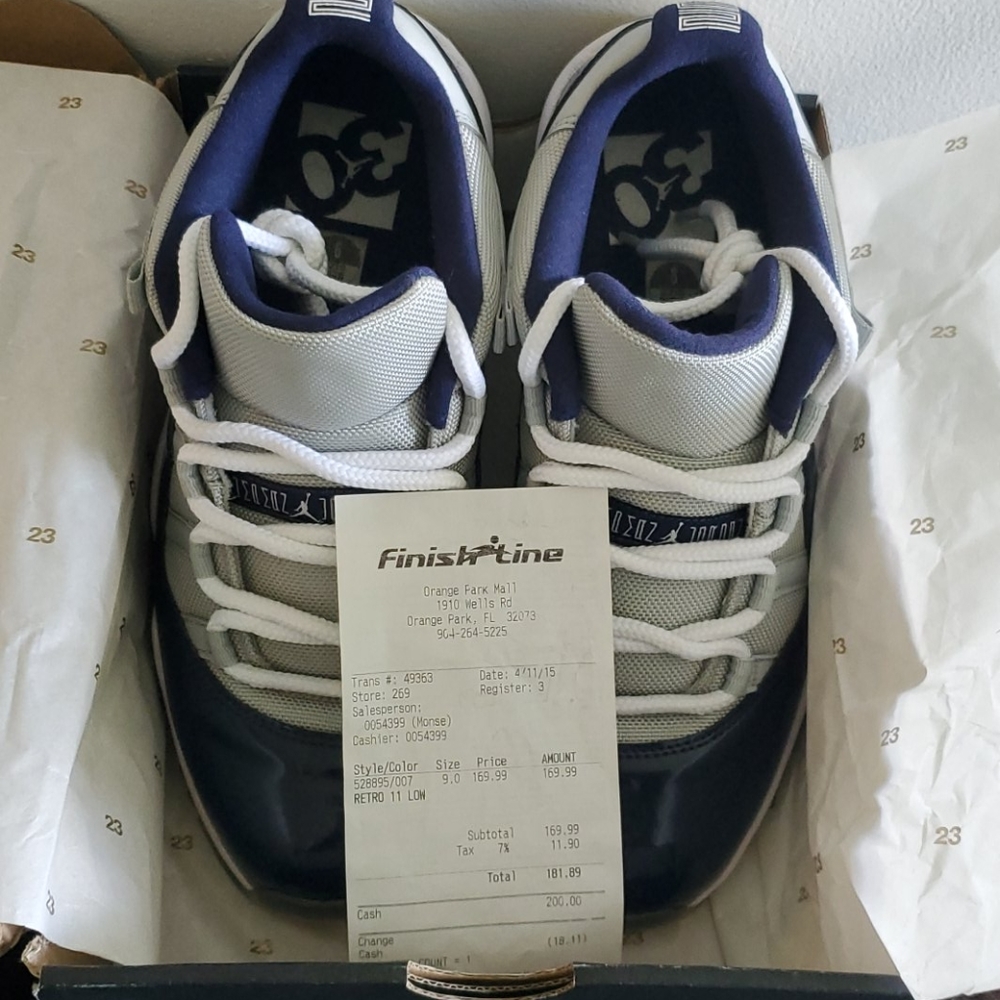 Air Jordan 11 Retro Low George Town Size 9 - Picture 7 of 11